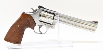 SMITH & WESSON 686-5 PLUS PRE OWNED