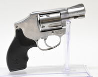 SMITH & WESSON 640 PRE OWNED