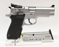 SMITH & WESSON 4006 PRE OWNED